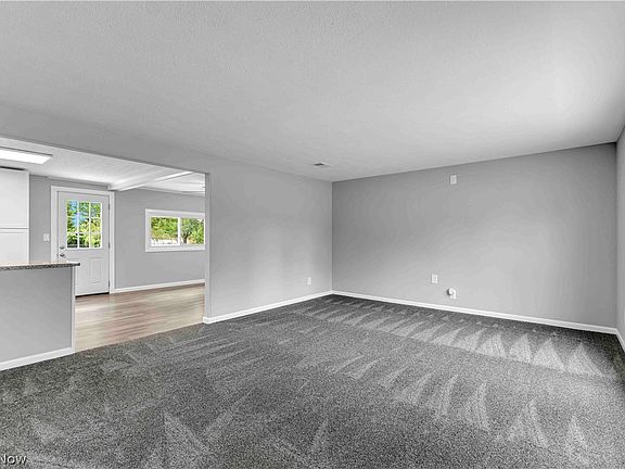 4th image of 9236 Root Dr