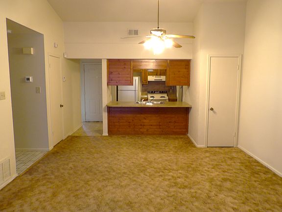 2nd image of 6801 NW Willow Springs Dr
