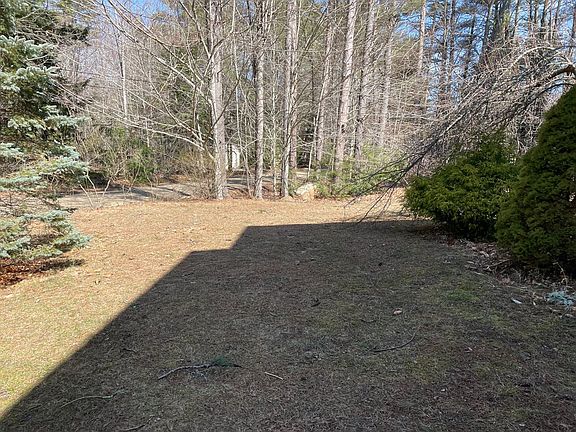4th image of 29 Polliwog Ln