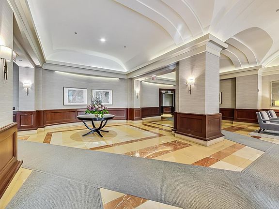 5th image of 25 E Superior St APT 1706