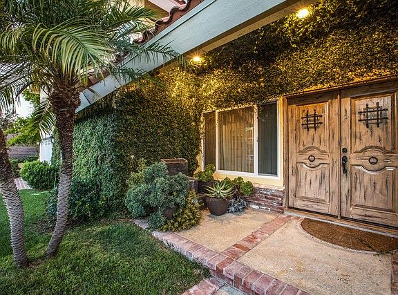 2nd image of 4486 Winnetka Ave