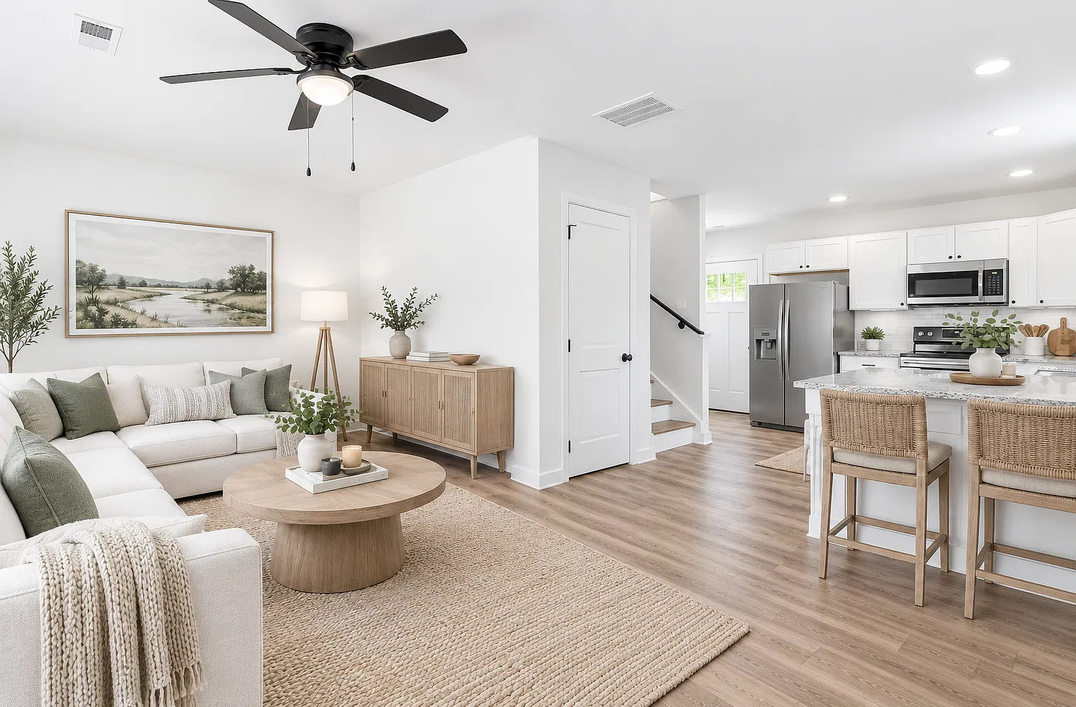 2 bed, 1.5 bath, 901 sqft, $1,650 — Photo 3