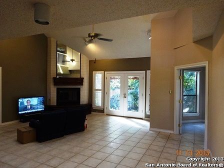2nd image of 3051 Orchard Hl