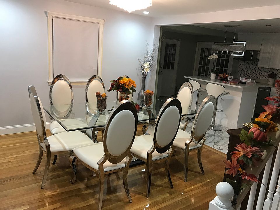 1st image of 90 Carey Cir