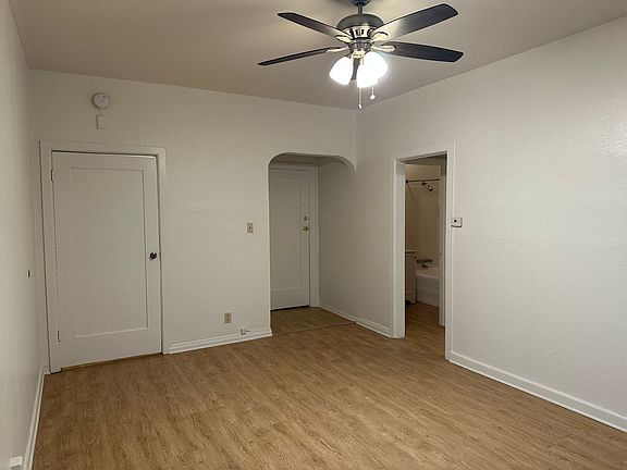 4th image of 1742 N Edgemont St #110