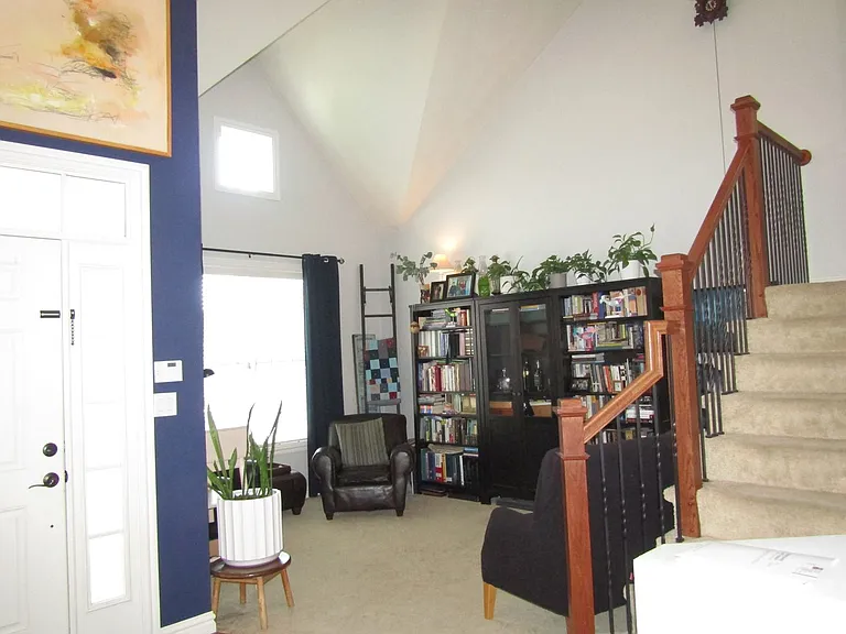 2084 Kittridge Dr — Photo 16