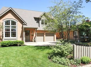 237 N Home Ave, Park Ridge, IL 60068