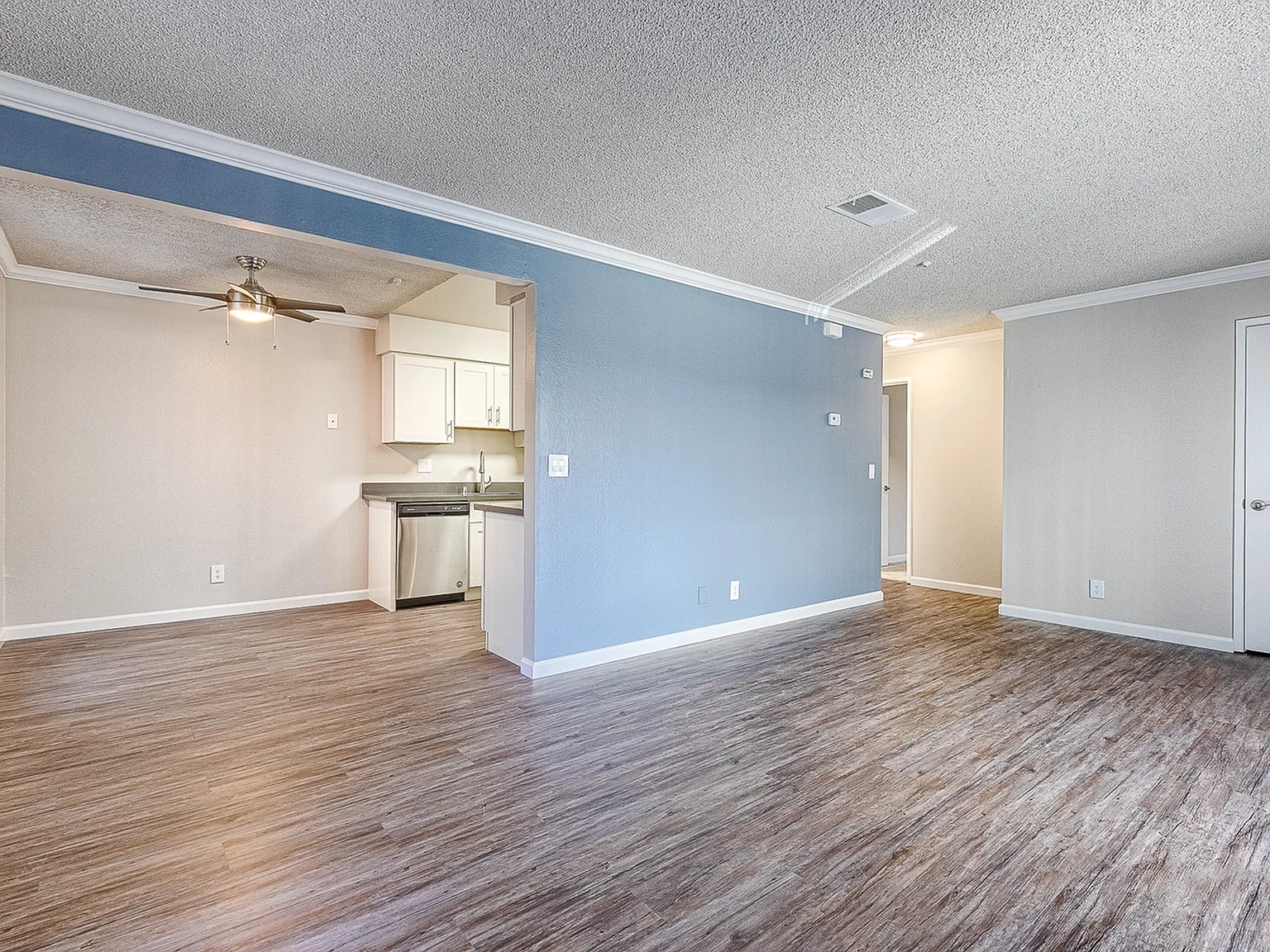 Spring Lake Apartments — Photo 1