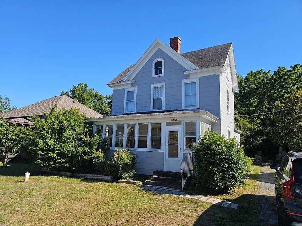 1st image of 18206 2nd St