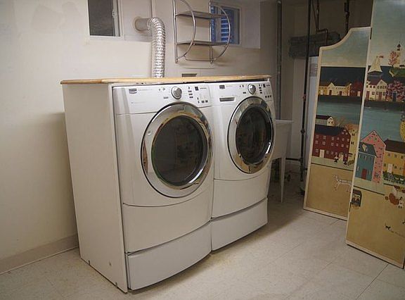 4th image of 310 Adams Ave
