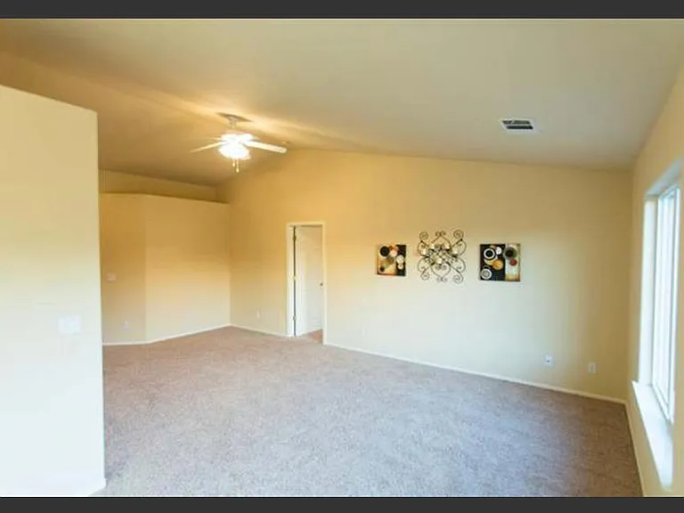 3612 Clay Ct — Photo 5