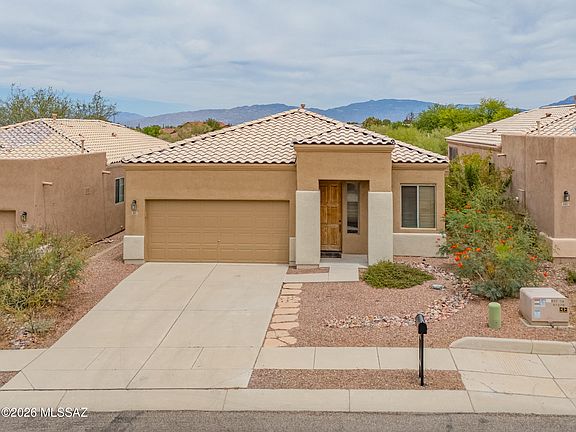 2nd image of 651 S Painted River Way