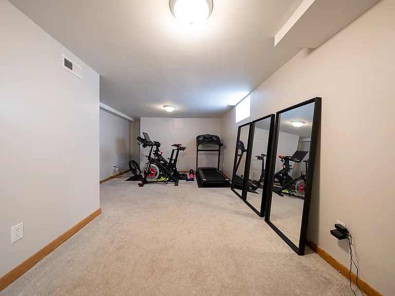 2916 Johnson St NE — Photo 16