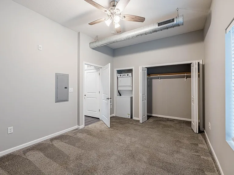Trailview Apartments at Pioneers Park — Photo 28