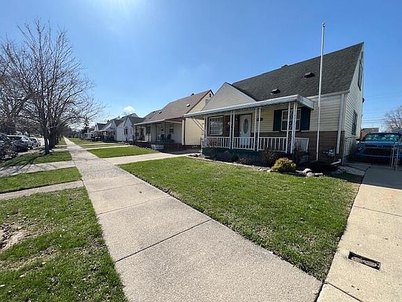3rd image of 861 Cleveland Ave