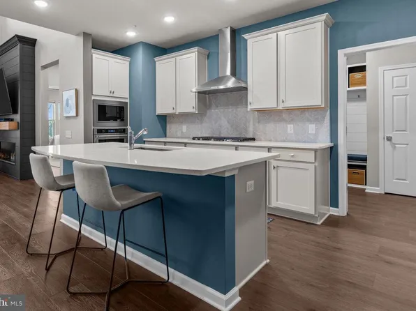 4008 Marquis Ln, Jamison, PA 18929