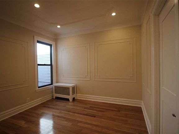 4th image of 8432 164th St Unit 2F