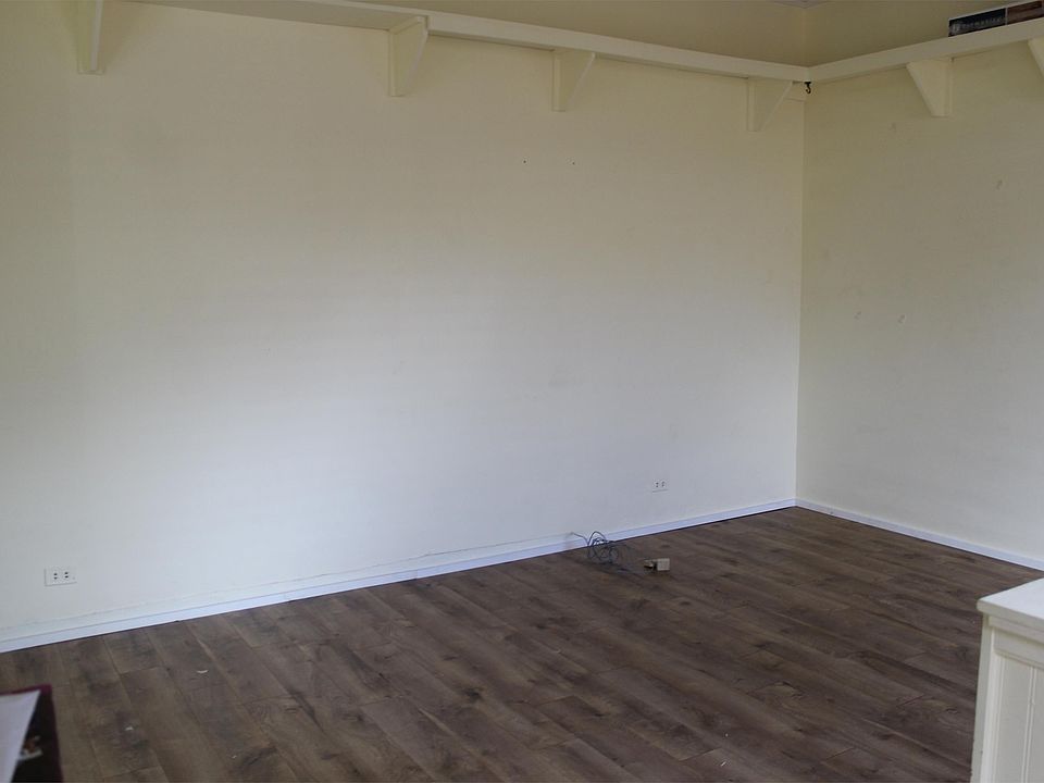 2nd image of 55 N Church St Ste A2