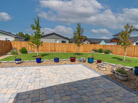 2nd image of 633 Patriot Dr