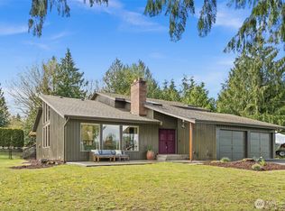 2402 185th Ave E, Lake Tapps, WA 98391