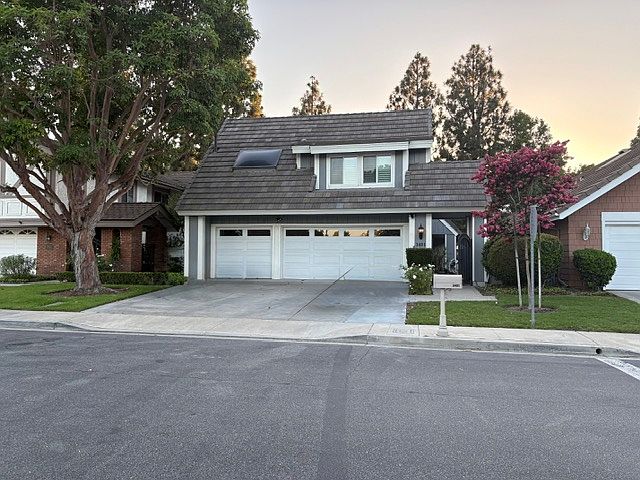 1st image of 3401 Summerset Cir