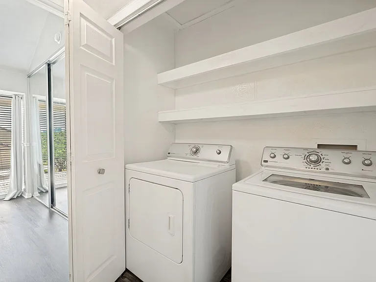 4533 N O'Connor Rd #1207 — Photo 11