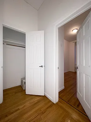 Rented by City Connections Realty | media 33