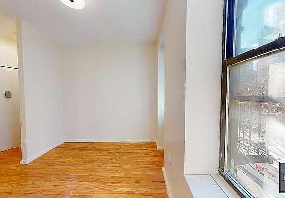 4th image of 1742 2nd Ave APT 4N