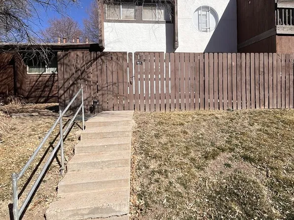 106 Scotland Rd APT E, Pueblo, CO 81001
