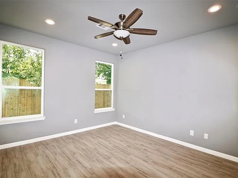 4238 Aledo St — Photo 16