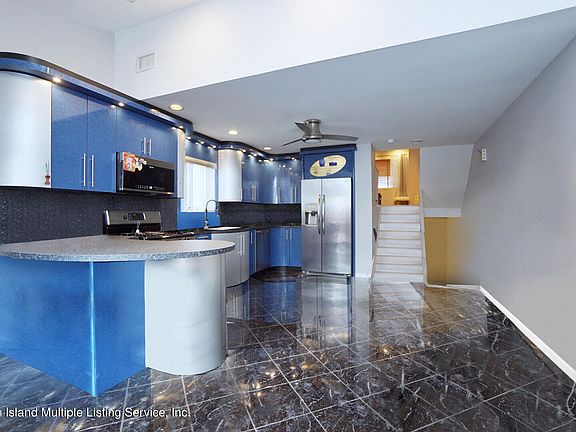 3rd image of 31 Eden Ct