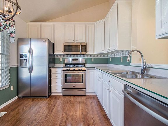 2nd image of 714 Meadow Stream Dr