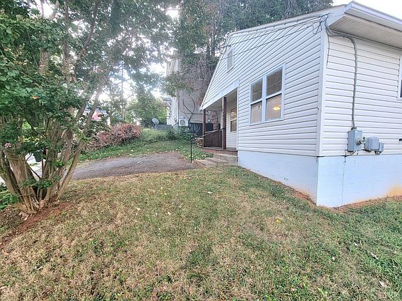 5th image of 1005 4th St