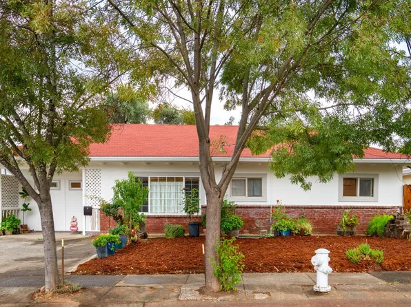 130 Elm Street, Cloverdale, CA 95425