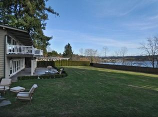 17837 Bothell Way NE, Lake Forest Park, WA 98155
