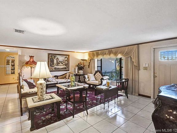 4th image of 20210 SW 92nd Ave