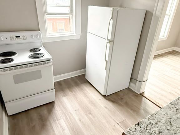 4th image of 9 Wyllys St #B1