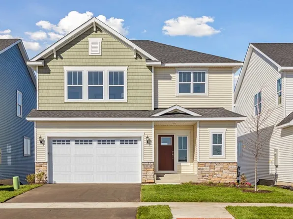 Gregorian Plan, Summerland Place - The Tradition Collection