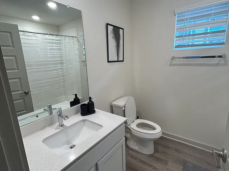 10912 Meris Ln — Photo 15