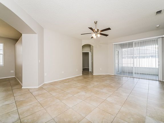 3rd image of 1027 Lake Biscayne Way