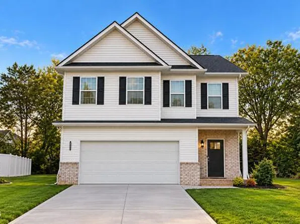 4704 Stoneyhurst Ln, Knoxville, TN 37918