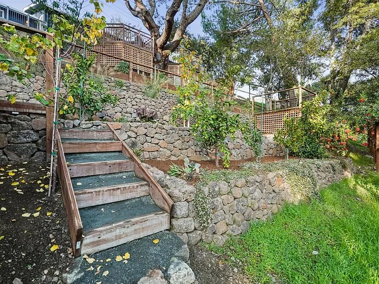 3811 Farm Hill Blvd — Photo 14