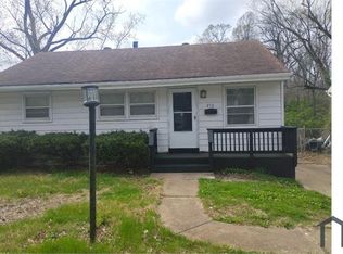 250 Estridge Rd, Saint Louis, MO 63137