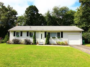 33 Elk Rd, Hopewell Junction, NY 12533