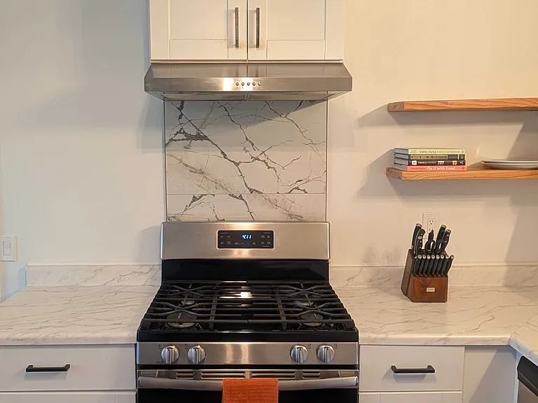 405 N Cloverdale Blvd — Photo 13