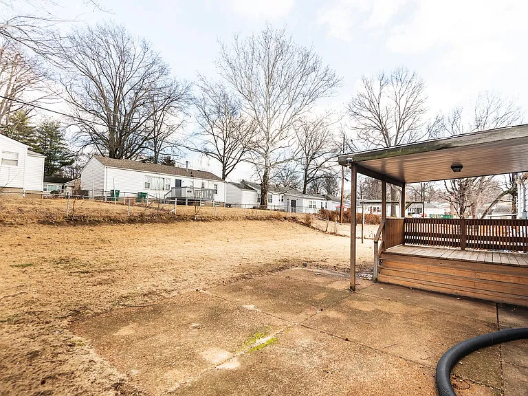 1115 Bakewell Dr — Photo 4