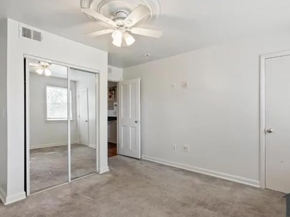 966 Mount Olivet Rd NE #2, Washington, DC 20002