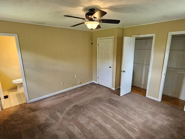 109 Valley Ct — Photo 6
