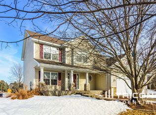 8821 Jody Cir S, Cottage Grove, MN 55016