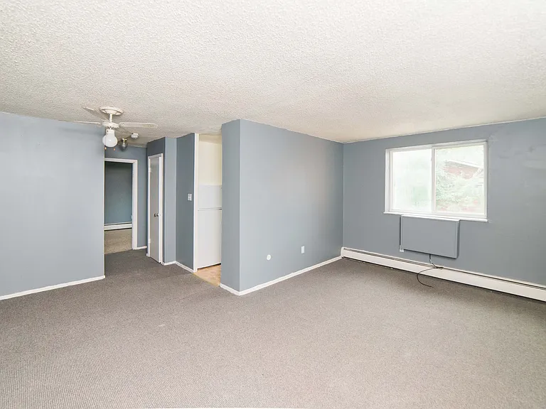 Colonial Commons — Photo 12